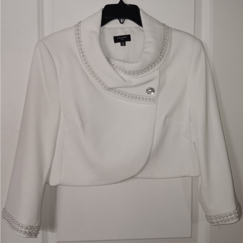 Tahari ASL Ivory Pearl-Trim Cropped Jacket - Picture 2 of 4